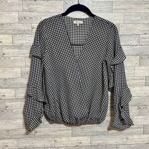Max Studio Sz-XS Black White Geometric Ruffle Sleeve V Neck Blouse Top Faux Wrap
